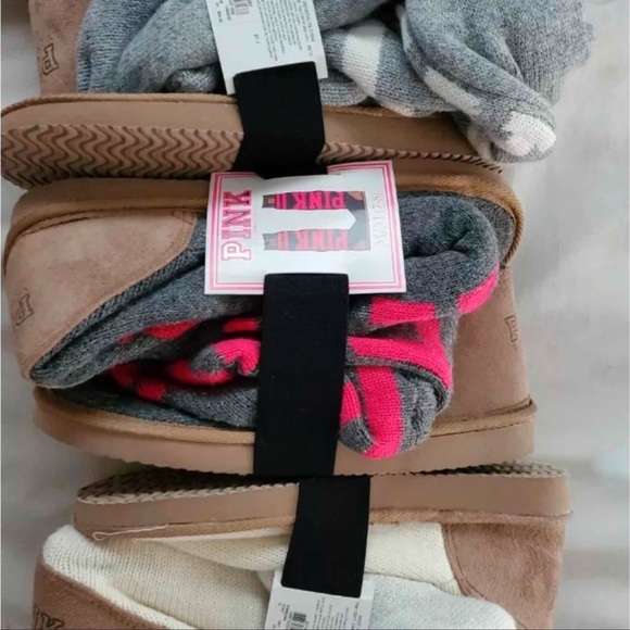 🩷🖤🩶Victoria’s Secret “PINK” Slouchy Boot/Slippers🩷🖤🩶 - Picture 3 of 14